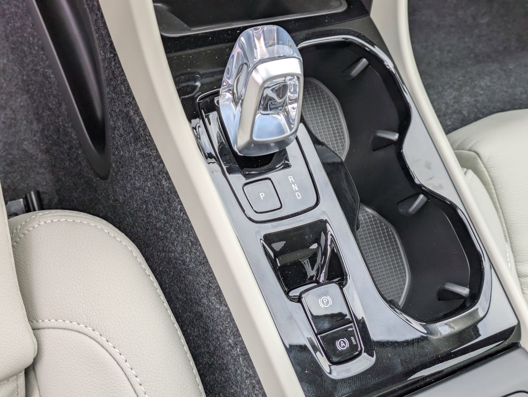 New 2026 Volvo XC40 B5 Plus w/ Protection Package Premier image 13