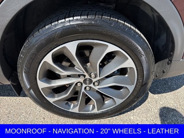 Used 2023 Lincoln Nautilus Reserve AWD/4WD image 4