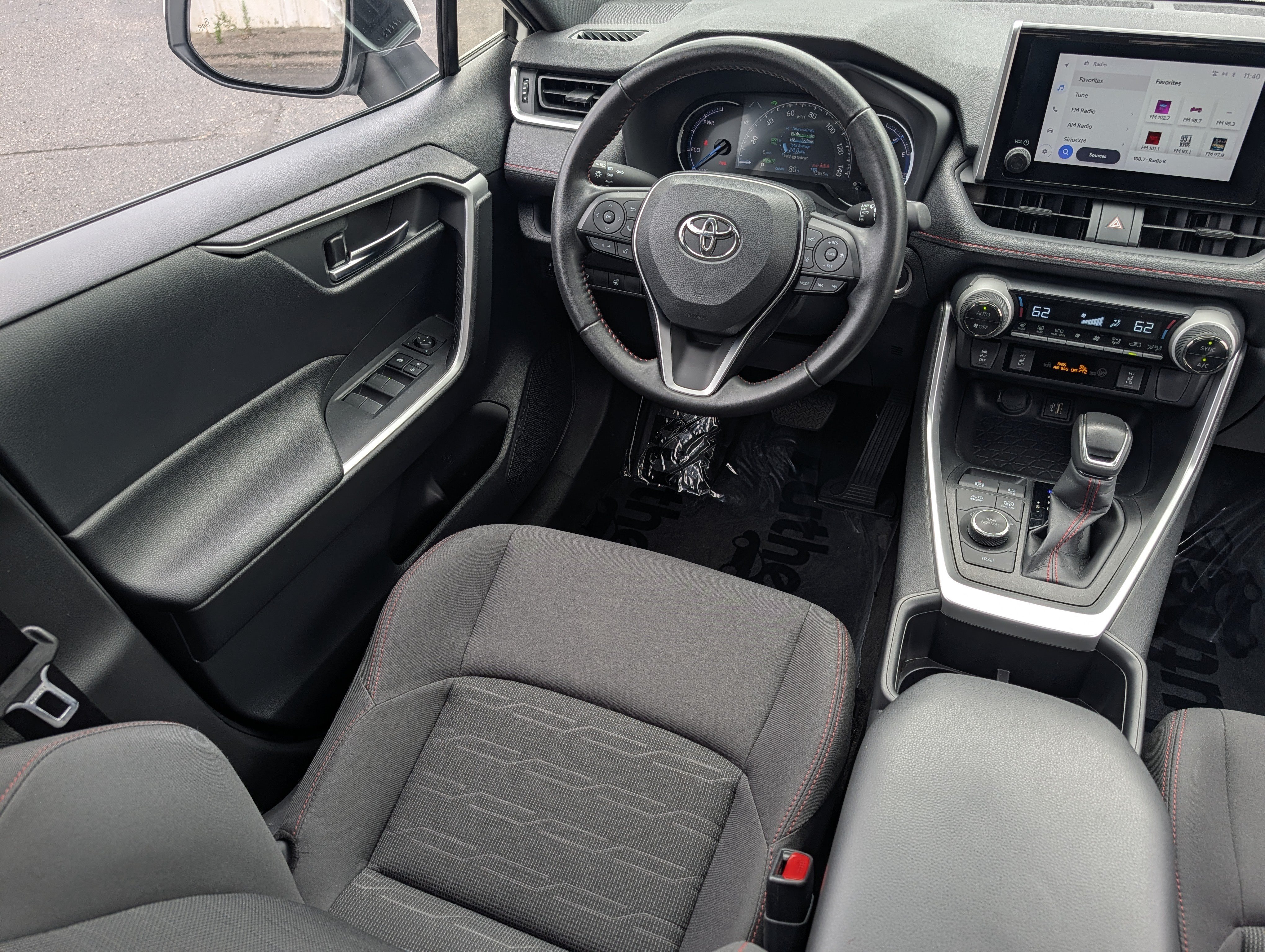 Used 2023 Toyota RAV4 SE w/ Weather & Moonroof Package AWD/4WD image 9