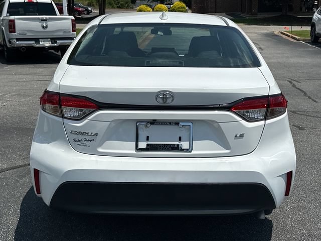 Used 2023 Toyota Corolla LE FWD image 4