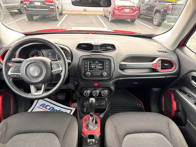 Used 2017 Jeep Renegade Trailhawk image 27