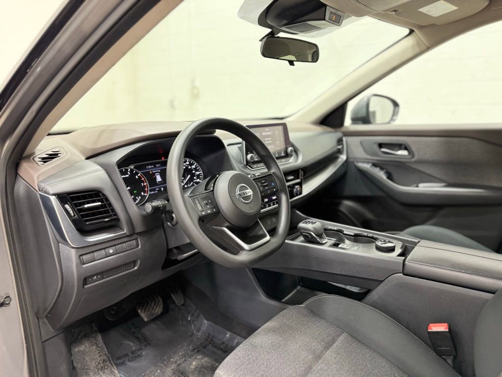 Used 2021 Nissan Rogue SV AWD/4WD image 32