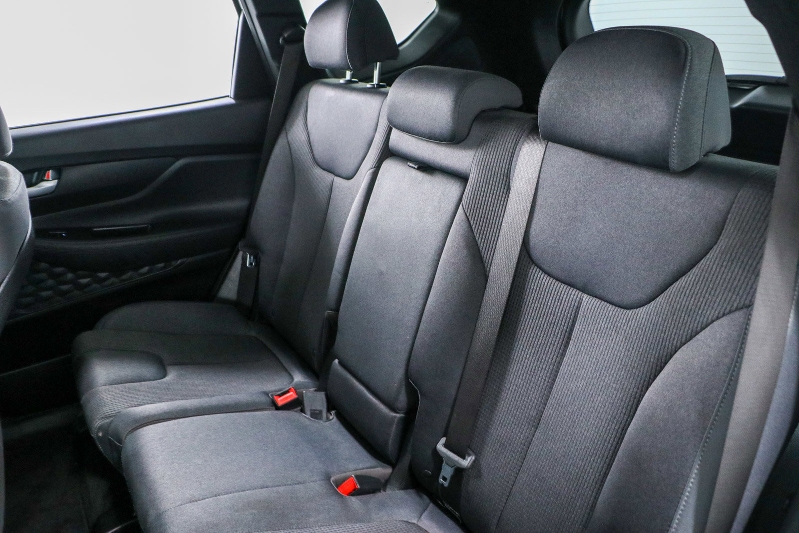 Used 2019 Hyundai Santa Fe SE image 24