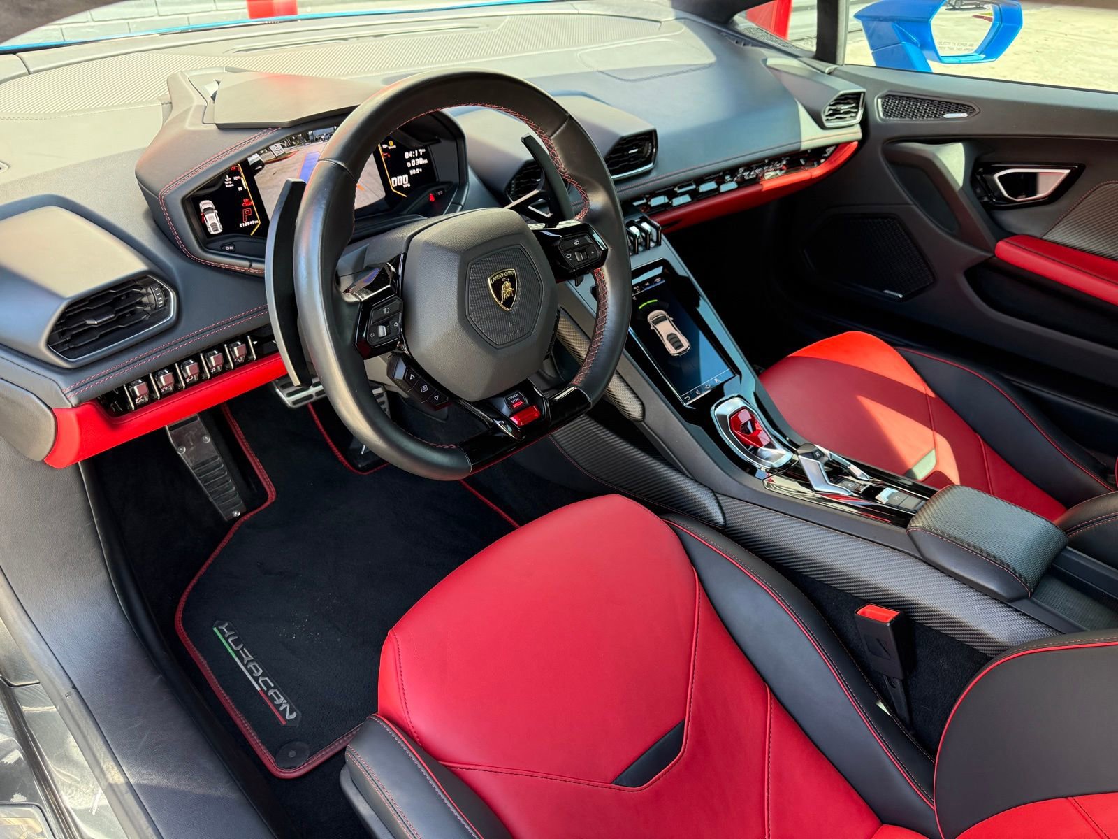 Used 2021 Lamborghini Huracan EVO image 39