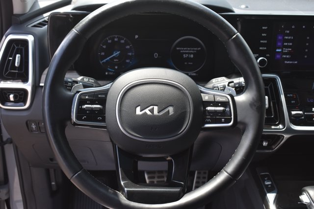 Used 2022 Kia Sorento SX Prestige AWD/4WD image 21