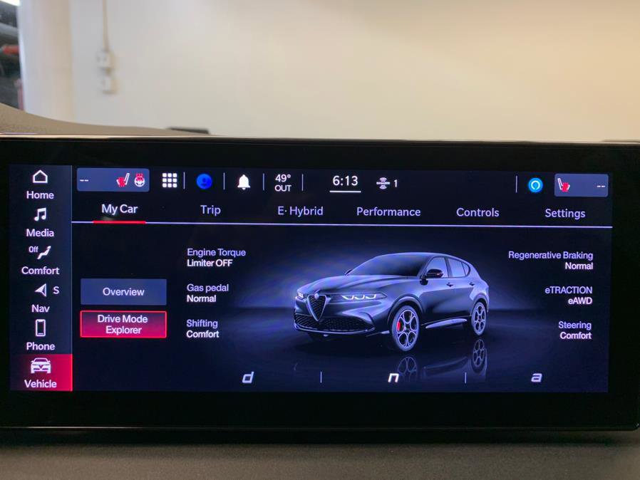 Used 2024 Alfa Romeo Tonale Ti image 40