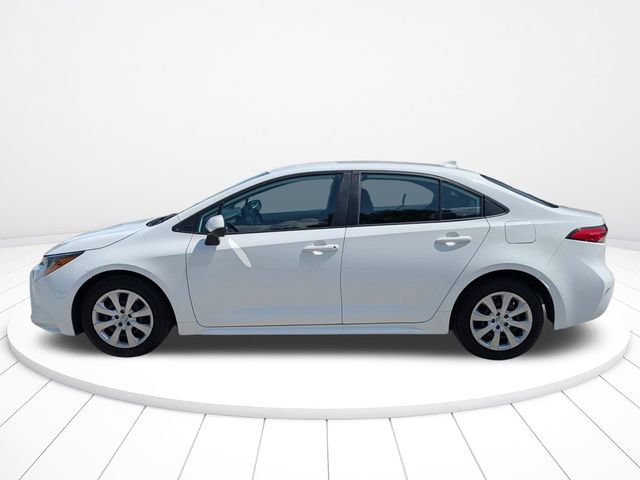 Used 2023 Toyota Corolla LE FWD image 7