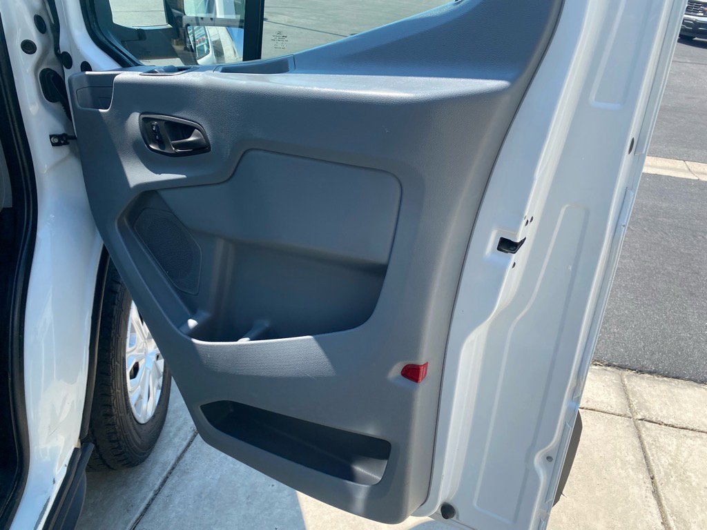 Used 2018 Ford Transit 350 138 w/ Exterior Upgrade Package image 27