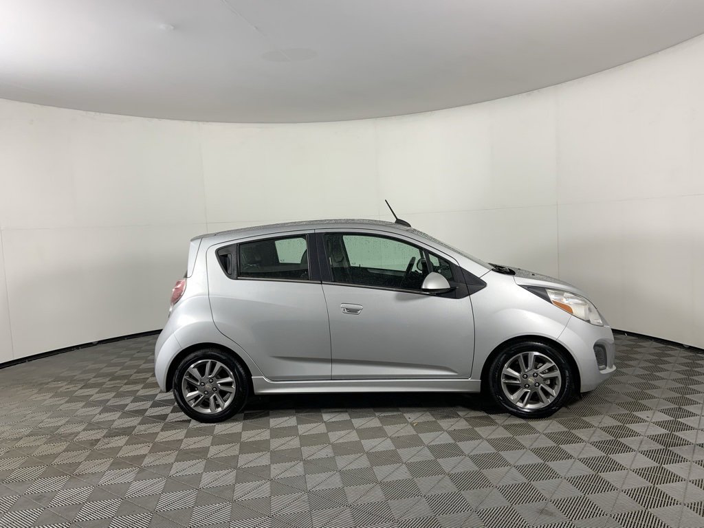 Used 2016 Chevrolet Spark LT image 2