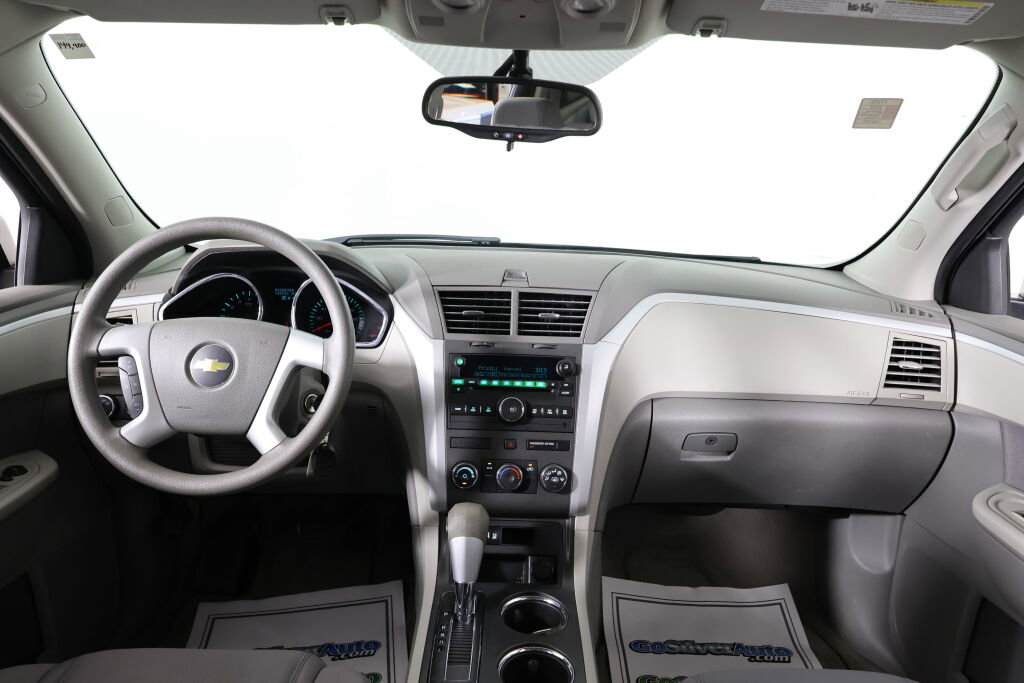 Used 2012 Chevrolet Traverse LS image 27