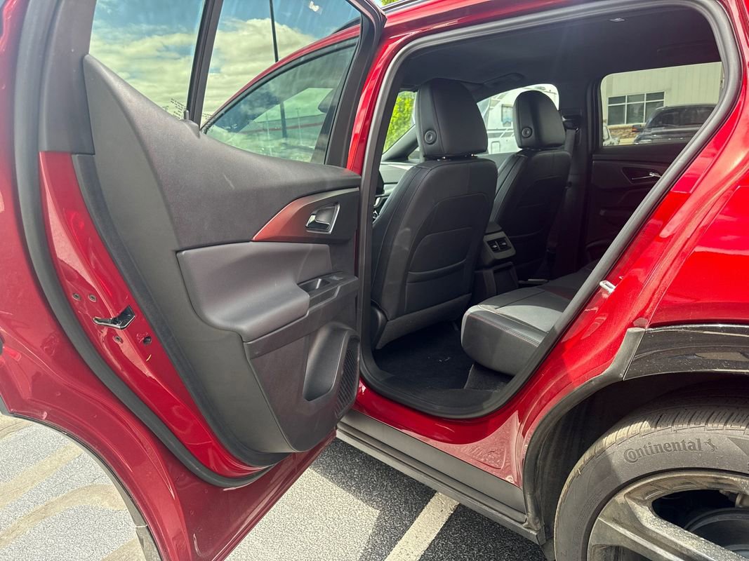 Used 2024 Chevrolet Equinox EV RS w/ Active Safety Package 3 FWD image 51