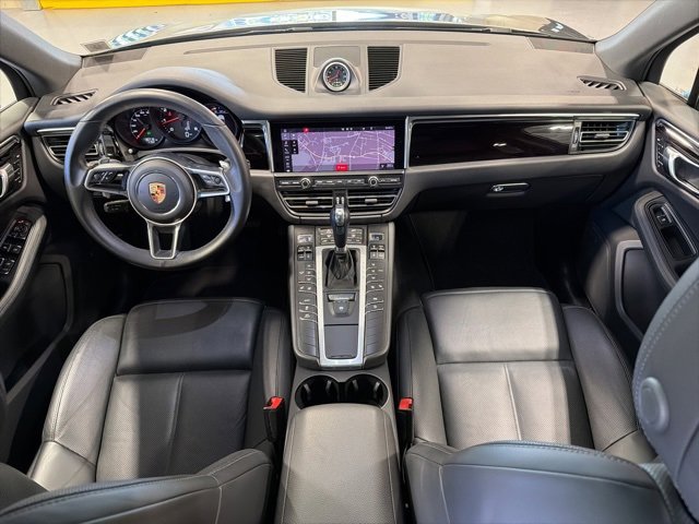Used 2020 Porsche Macan image 32