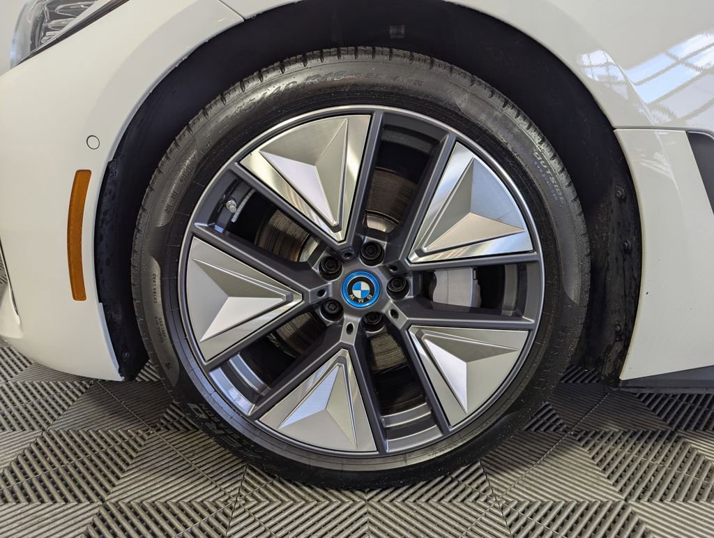 Used 2023 BMW i4 eDrive40 w/ Premium Package image 16