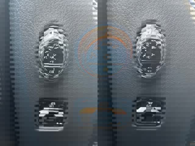 Used 2026 Mercedes-Benz GLC 300 image 29