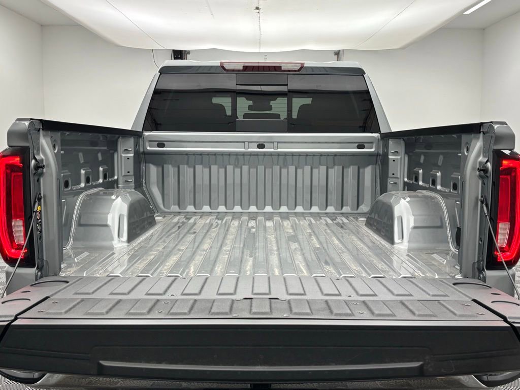 New 2026 GMC Sierra 1500 SLT w/ SLT Premium Package image 10
