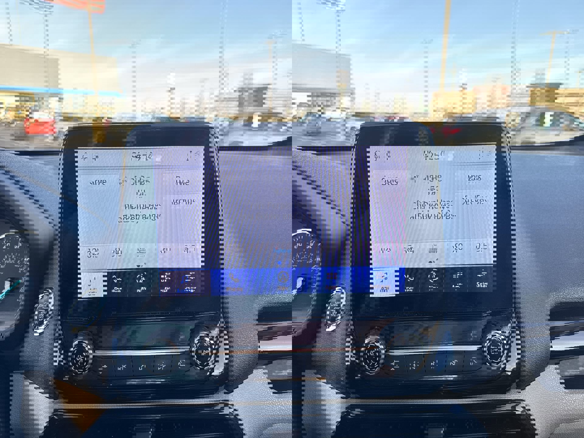 Used 2021 Ford EcoSport Titanium image 16