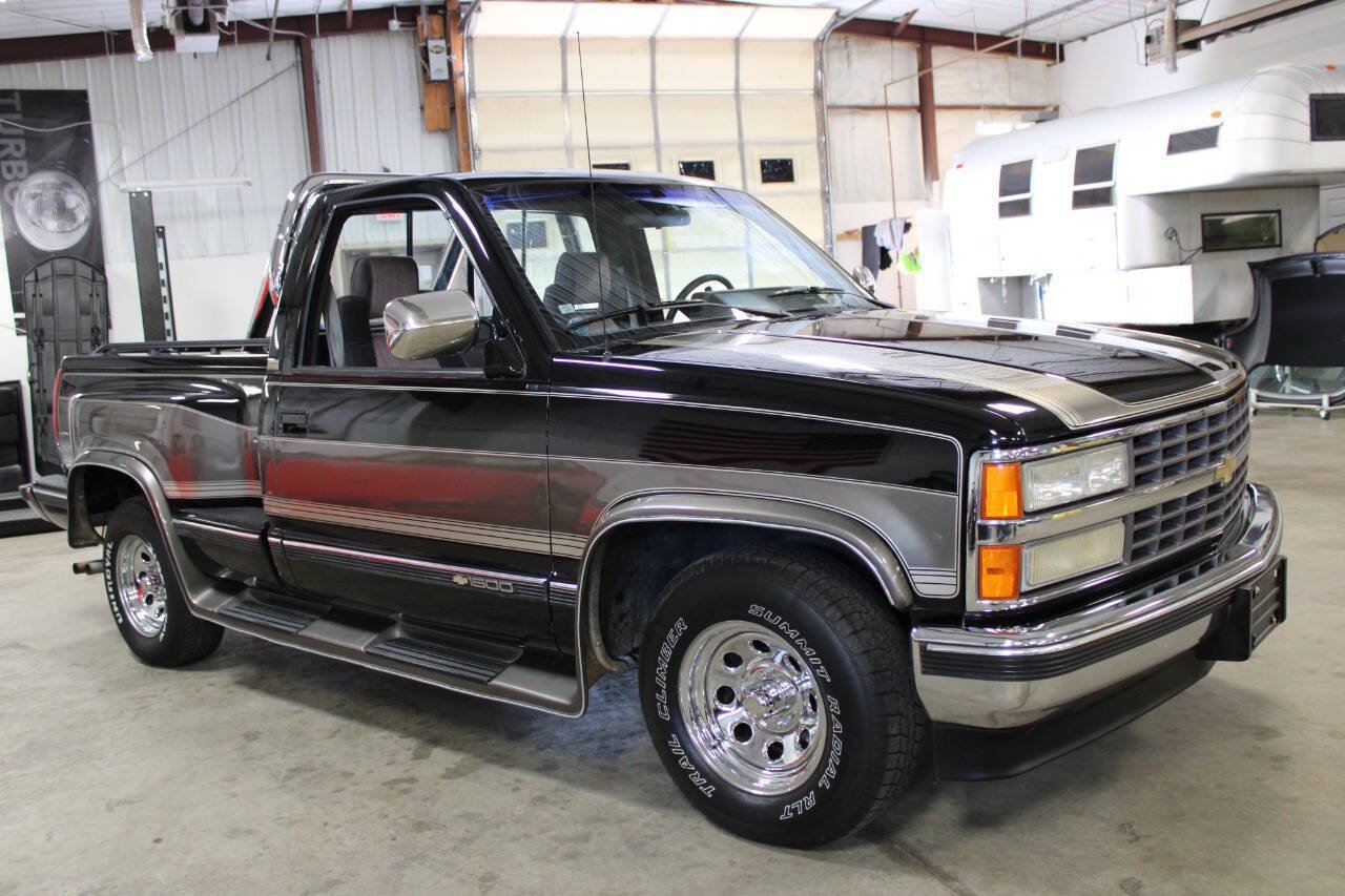 Used 1990 Chevrolet Silverado 1500 2WD Regular Cab image 8
