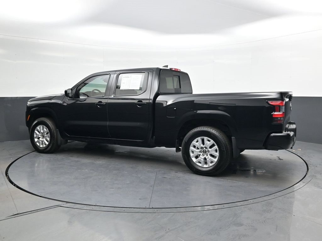 Used 2024 Nissan Frontier SV image 7