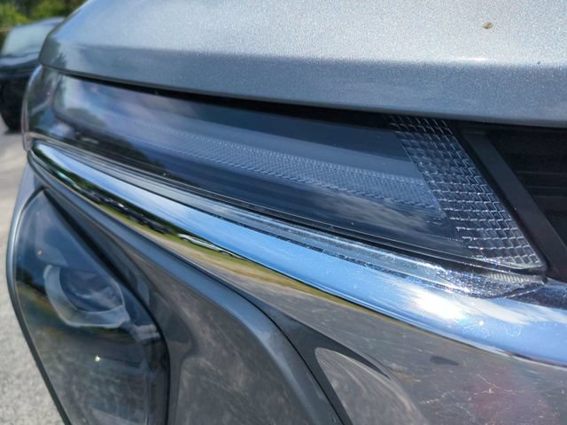 Used 2025 Chevrolet Trax LT w/ LT Convenience Package FWD image 10