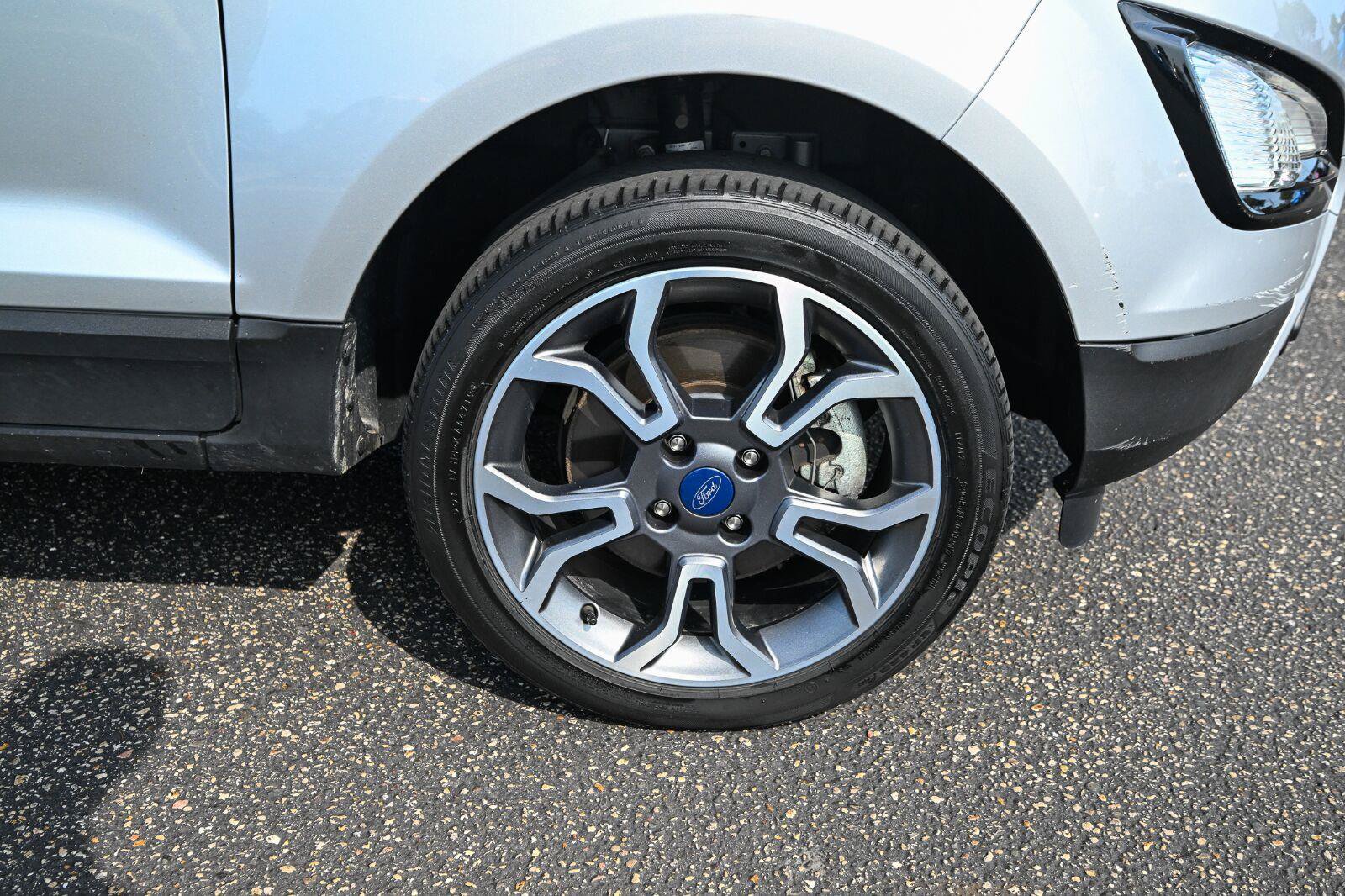 Used 2020 Ford EcoSport SES w/ SES Black Appearance Package AWD/4WD image 15