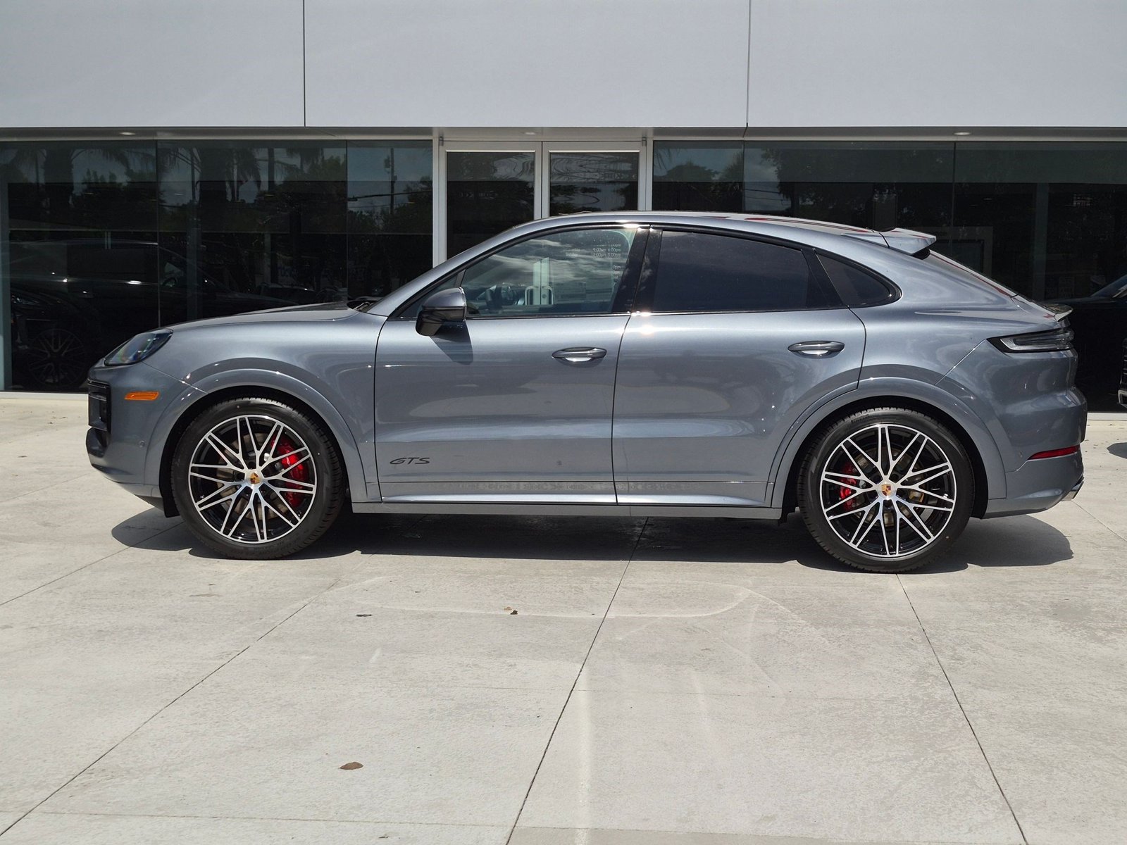 New 2026 Porsche Cayenne GTS AWD/4WD image 2