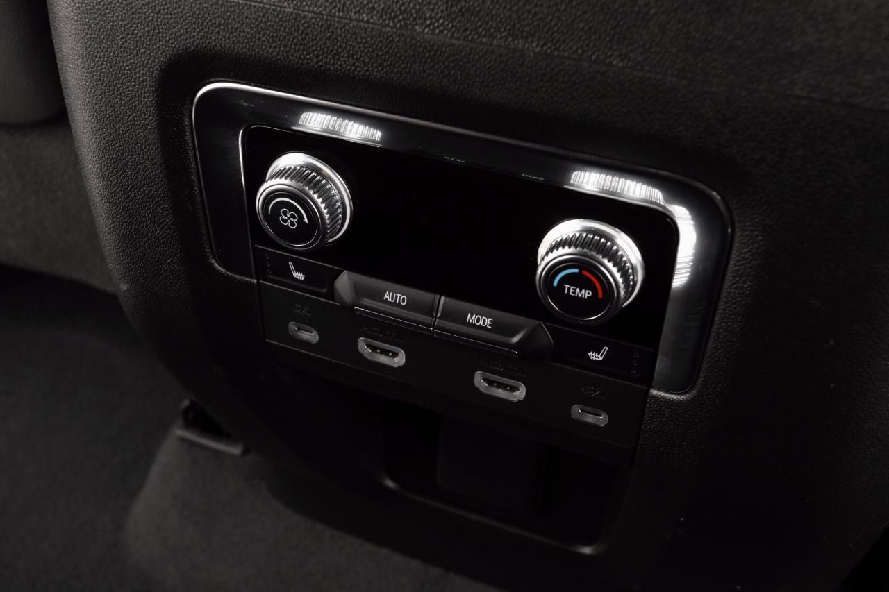 Used 2023 GMC Yukon XL Denali Ultimate image 29
