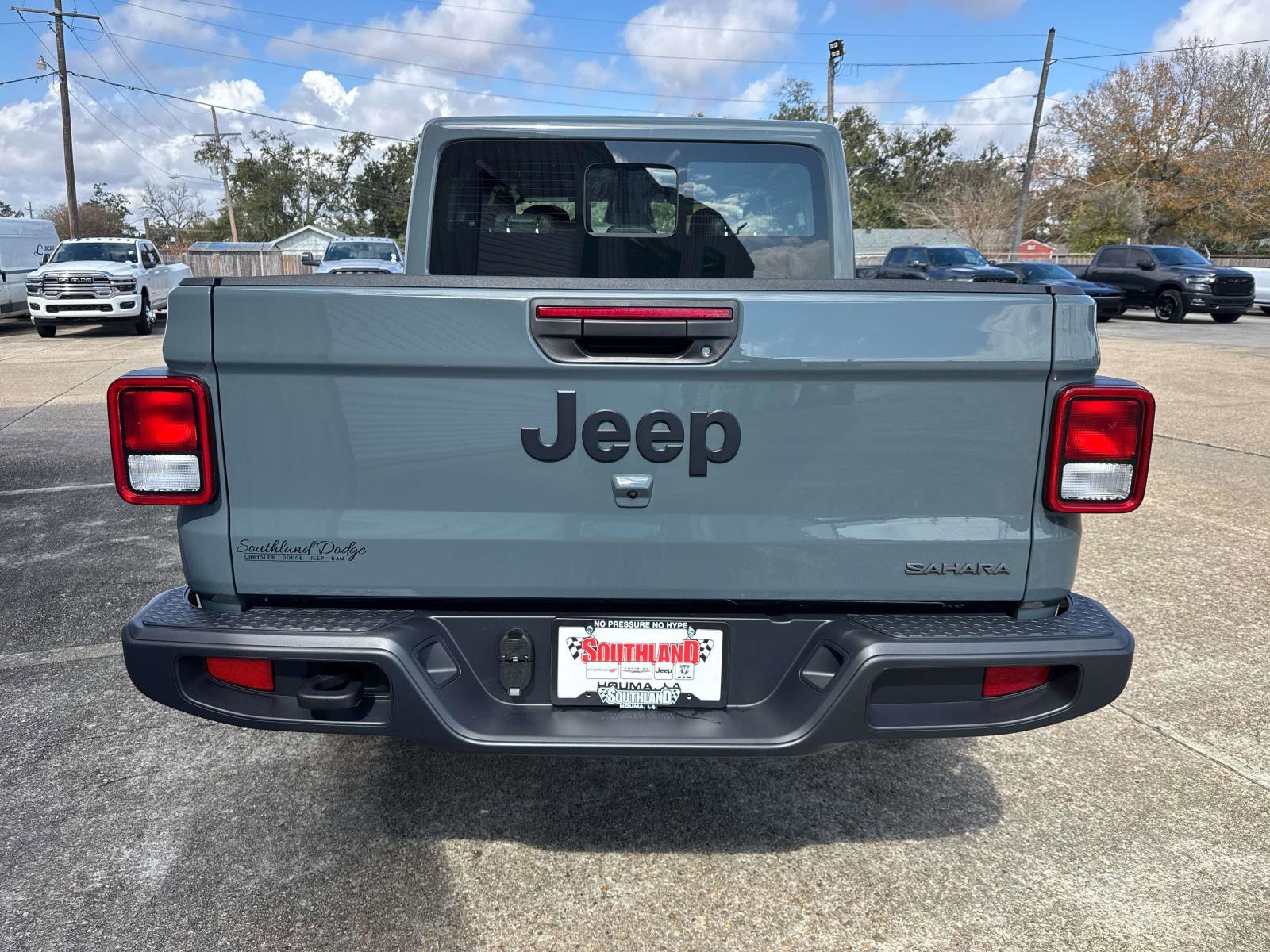 New 2026 Jeep Gladiator Sport AWD/4WD image 5