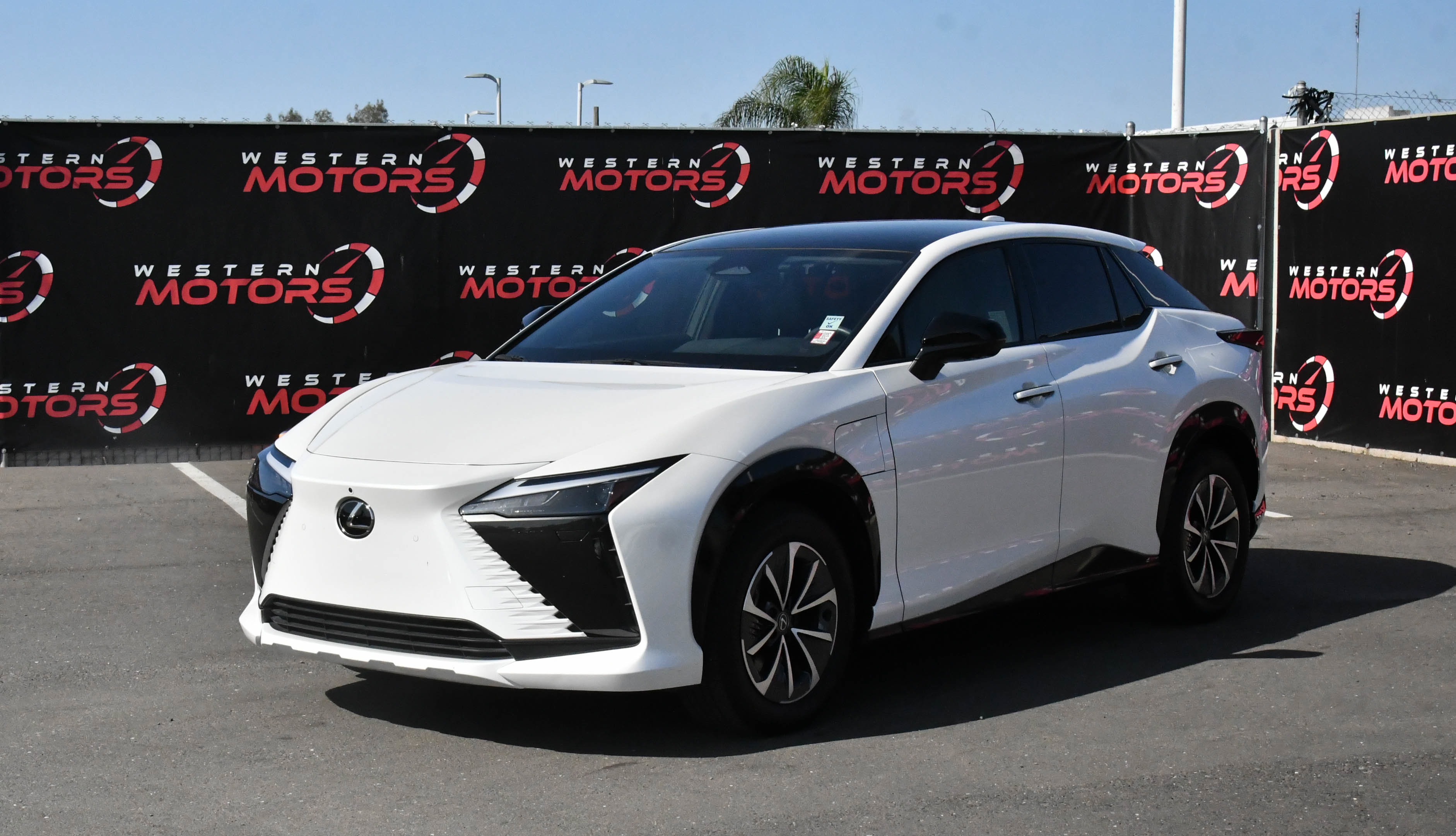 Used 2023 Lexus RZ 450e Premium w/ Accessory Package (Z1) AWD/4WD image 3