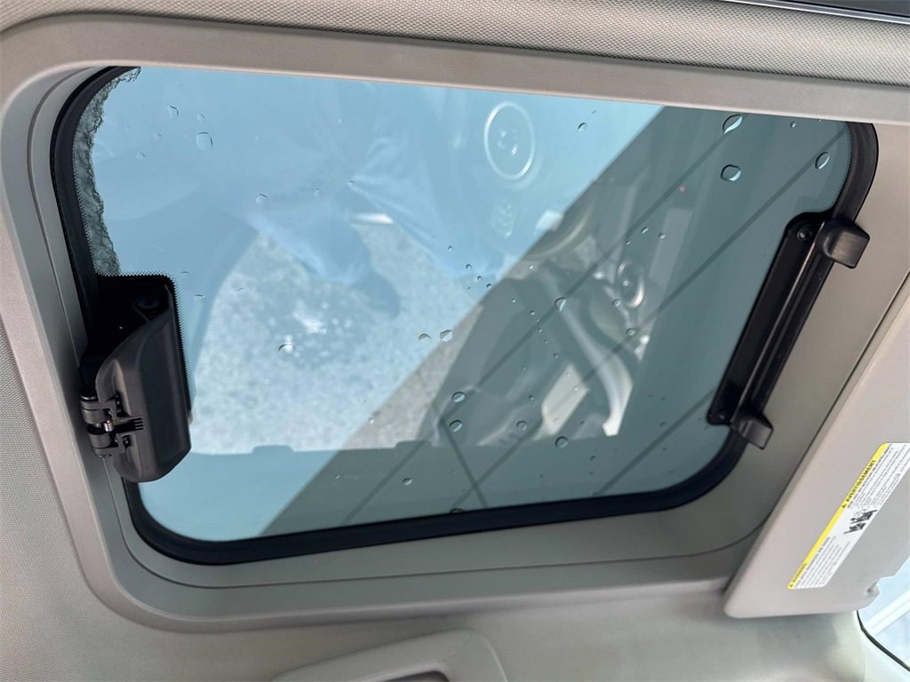 Used 2024 INEOS Grenadier Fieldmaster Edition image 31