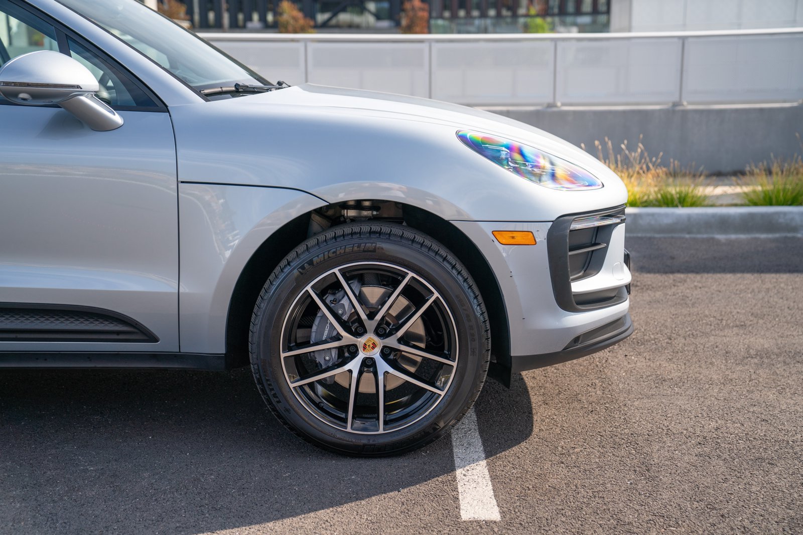 Certified 2026 Porsche Macan AWD/4WD image 9