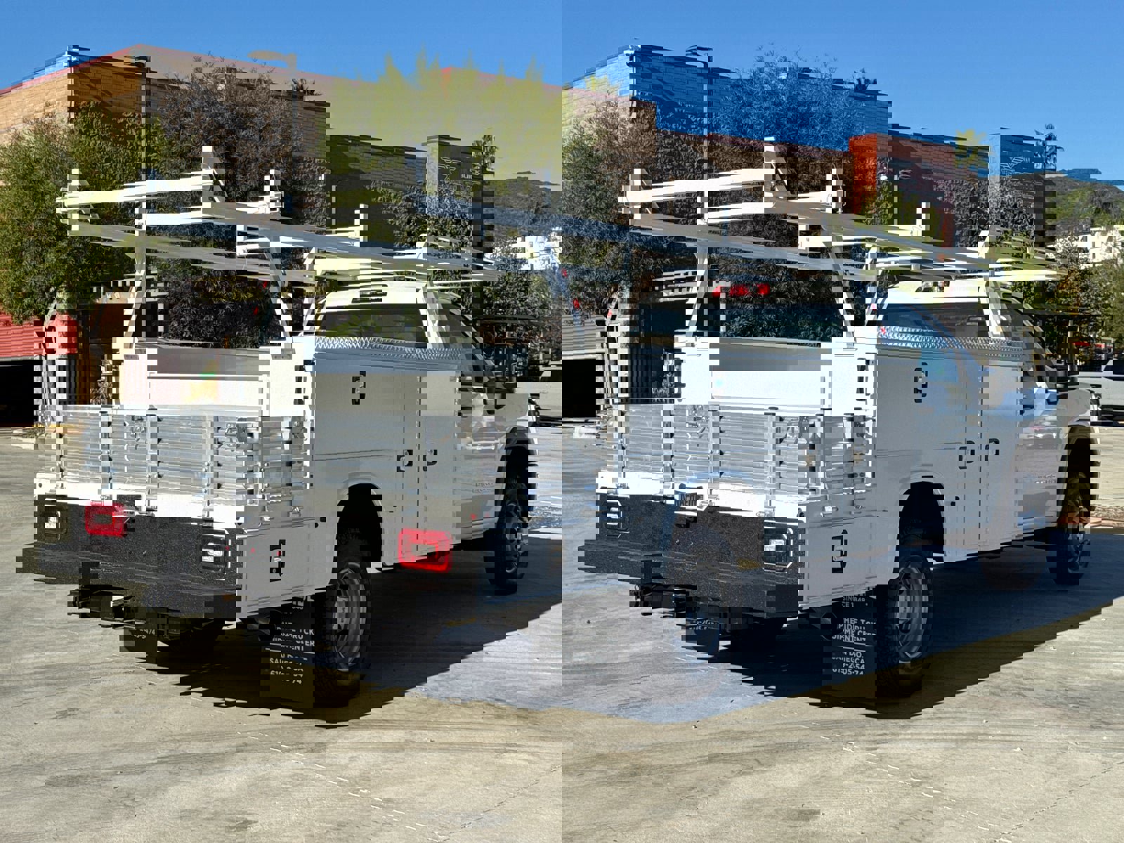 New 2025 GMC Sierra 3500 Pro w/ Fleet Convenience Package image 13