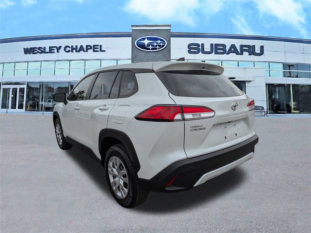 Used 2025 Toyota Corolla Cross L image 7