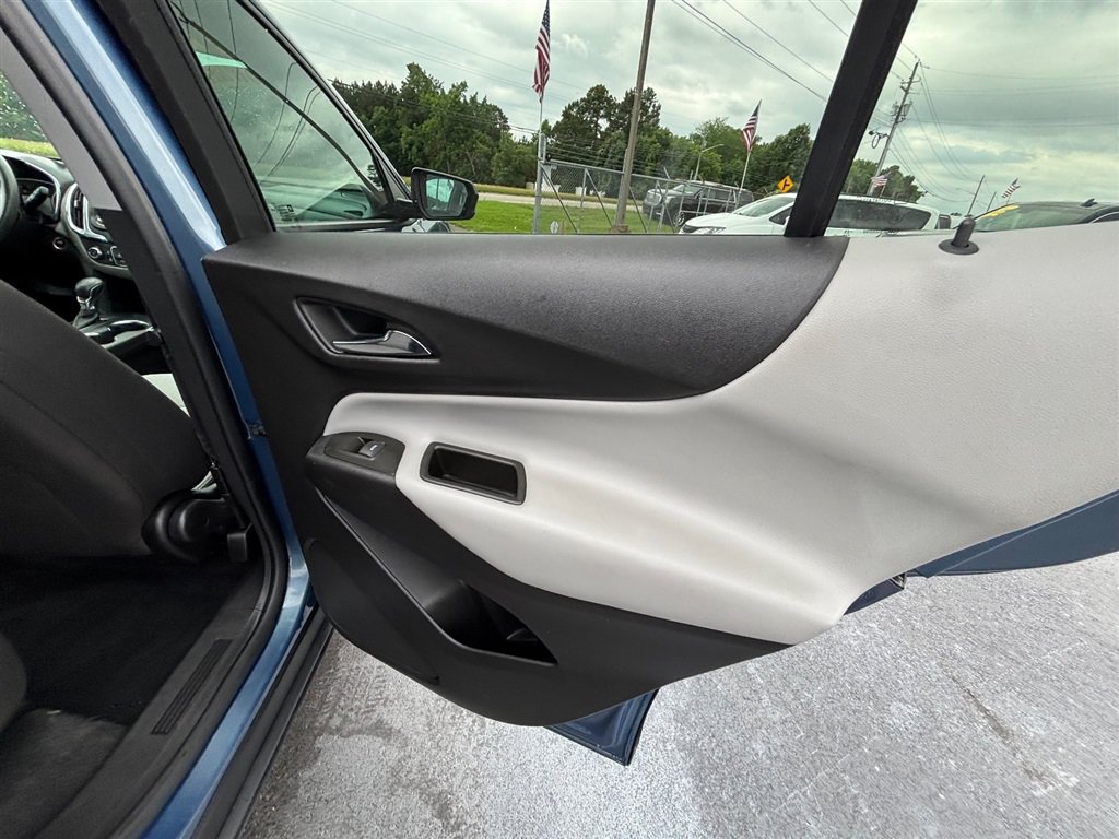 Used 2024 Chevrolet Equinox LS w/ LS Convenience Package FWD image 22