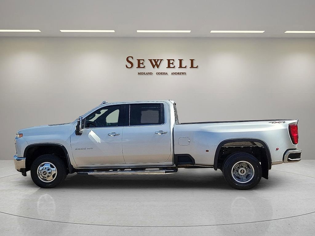 Used 2022 Chevrolet Silverado 3500 LTZ w/ LTZ Convenience Package AWD/4WD image 2