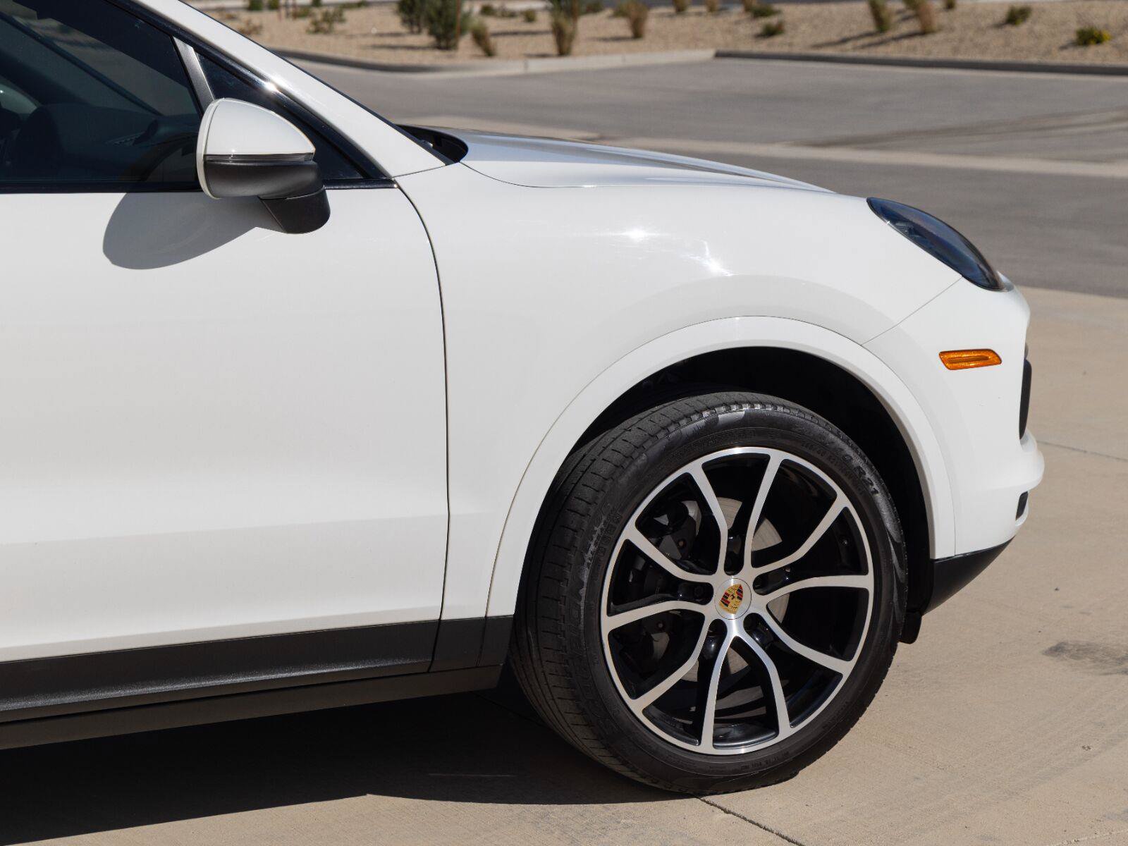 Used 2020 Porsche Cayenne AWD/4WD image 14