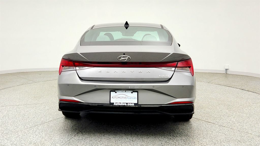 Used 2023 Hyundai Elantra Limited FWD image 6