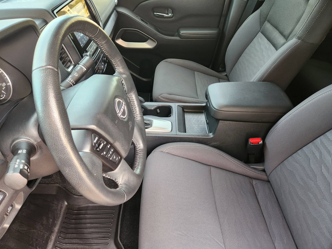 Used 2022 Nissan Frontier SV RWD image 12