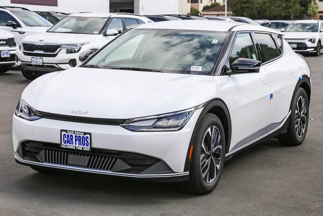 New 2024 Kia EV6 Light RWD image 4