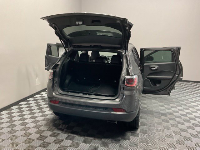 Used 2021 Jeep Compass Latitude AWD/4WD image 28