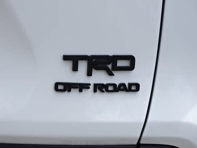 Certified 2022 Toyota RAV4 TRD Off-Road AWD/4WD image 10