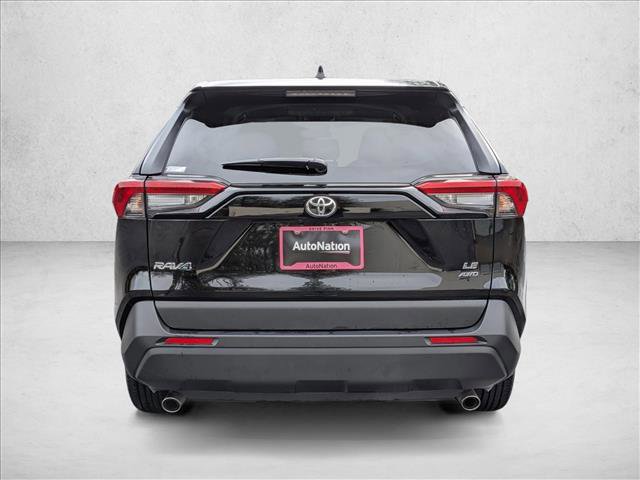Used 2025 Toyota RAV4 LE image 7