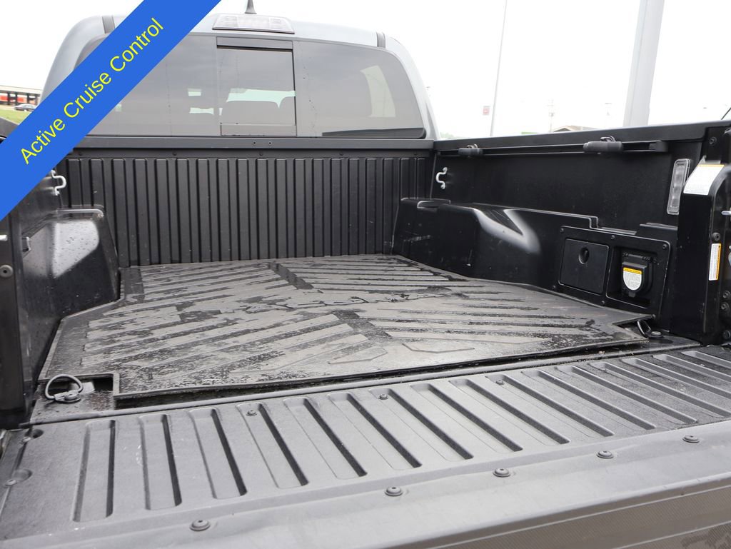 Used 2023 Toyota Tacoma TRD Off-Road image 15