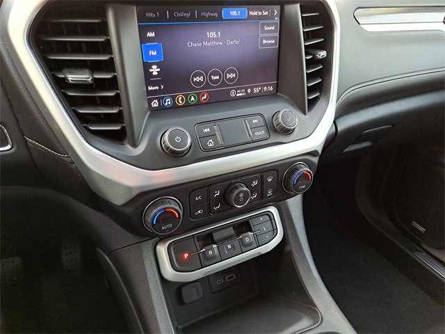 Used 2023 GMC Acadia SLT image 13