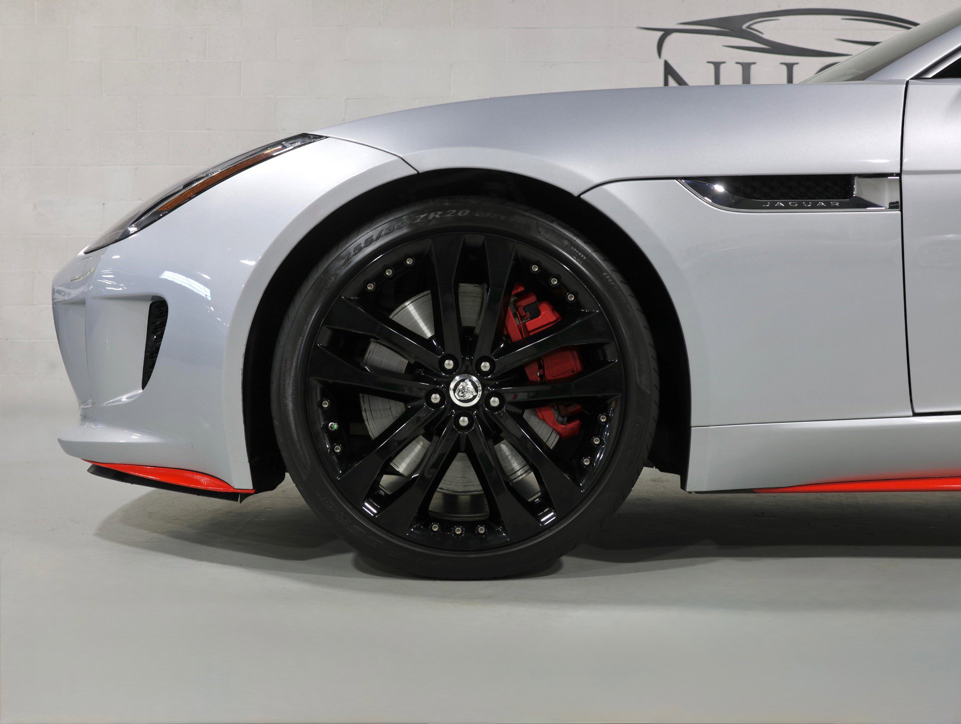 Used 2014 Jaguar F-TYPE S image 33