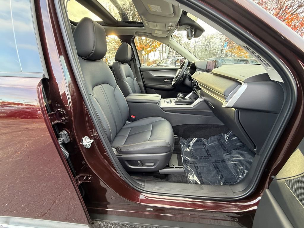 Used 2024 MAZDA CX-90 Plug-In Hybrid w/ Premium Pkg image 28