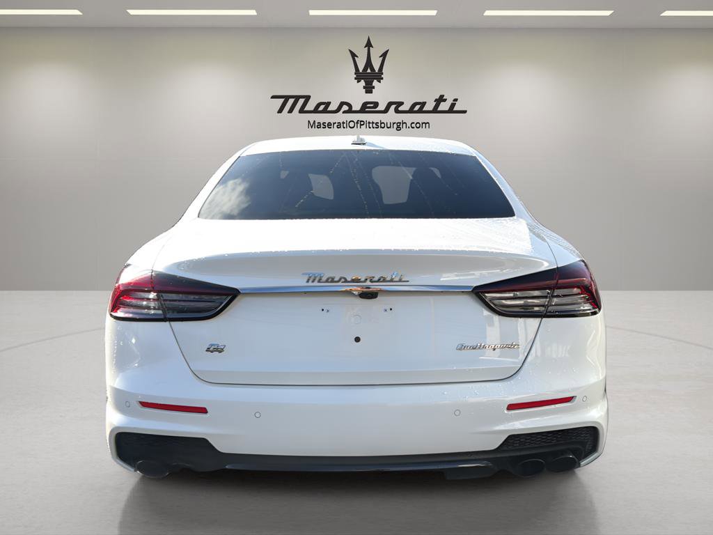 Used 2022 Maserati Quattroporte Modena Q4 image 6