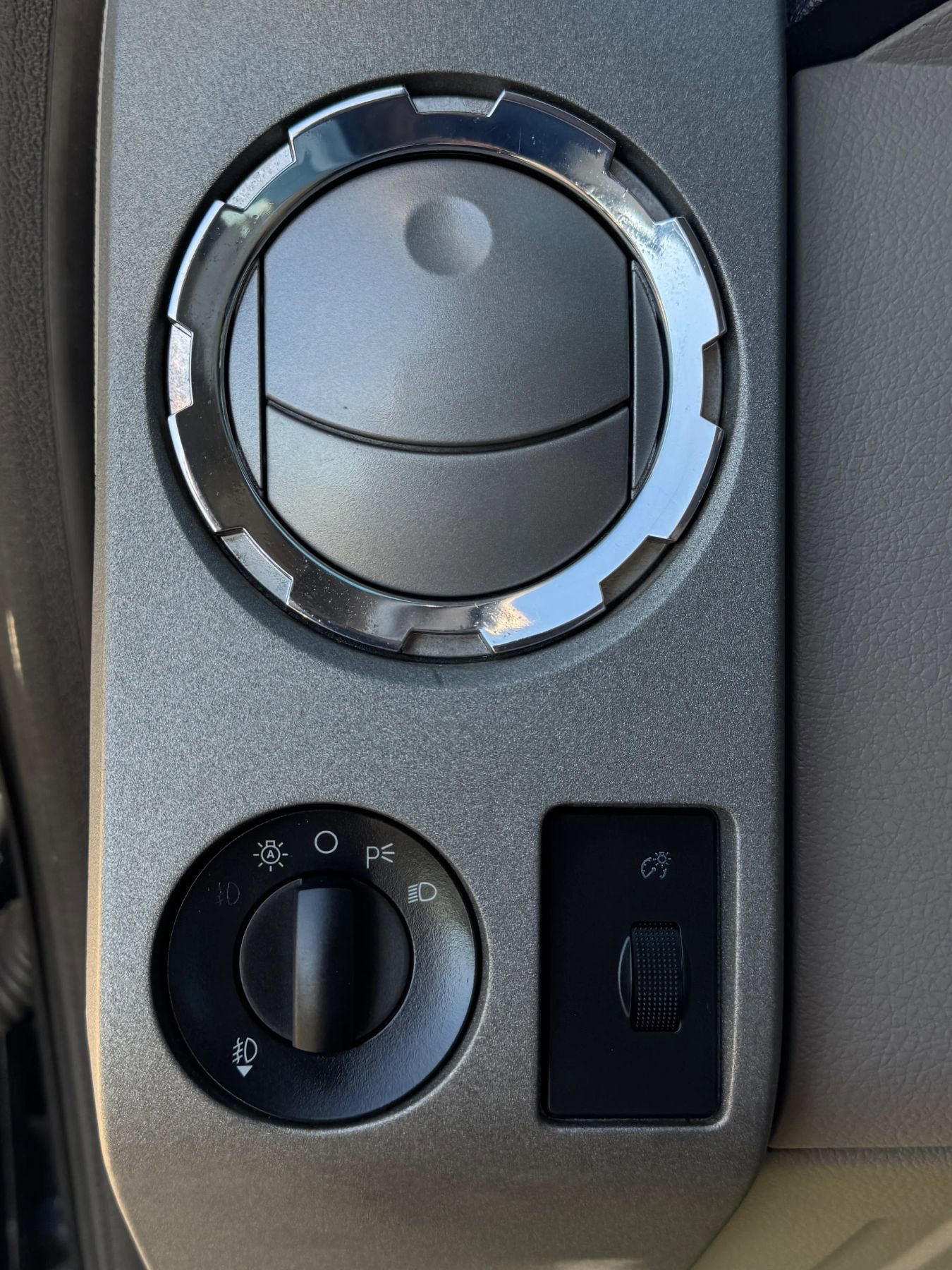 Used 2008 Ford F250 Lariat image 16