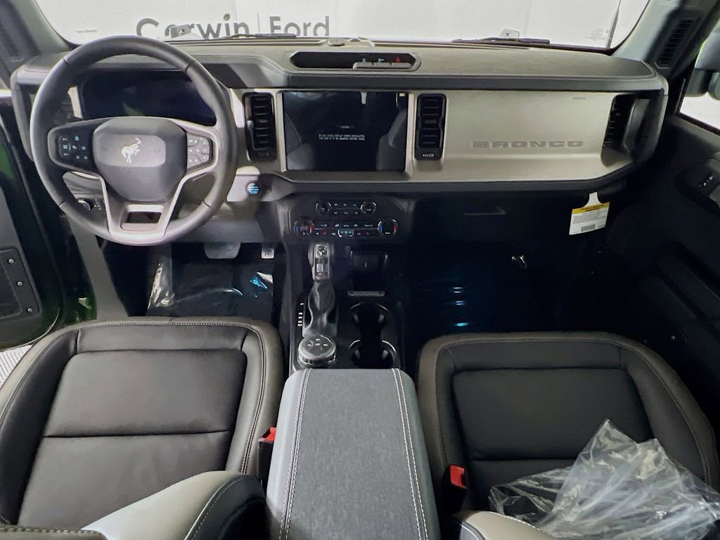 New 2025 Ford Bronco Outer Banks image 7