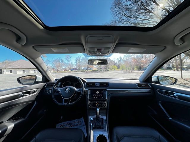 Used 2018 Volkswagen Passat 2.0T SE image 26