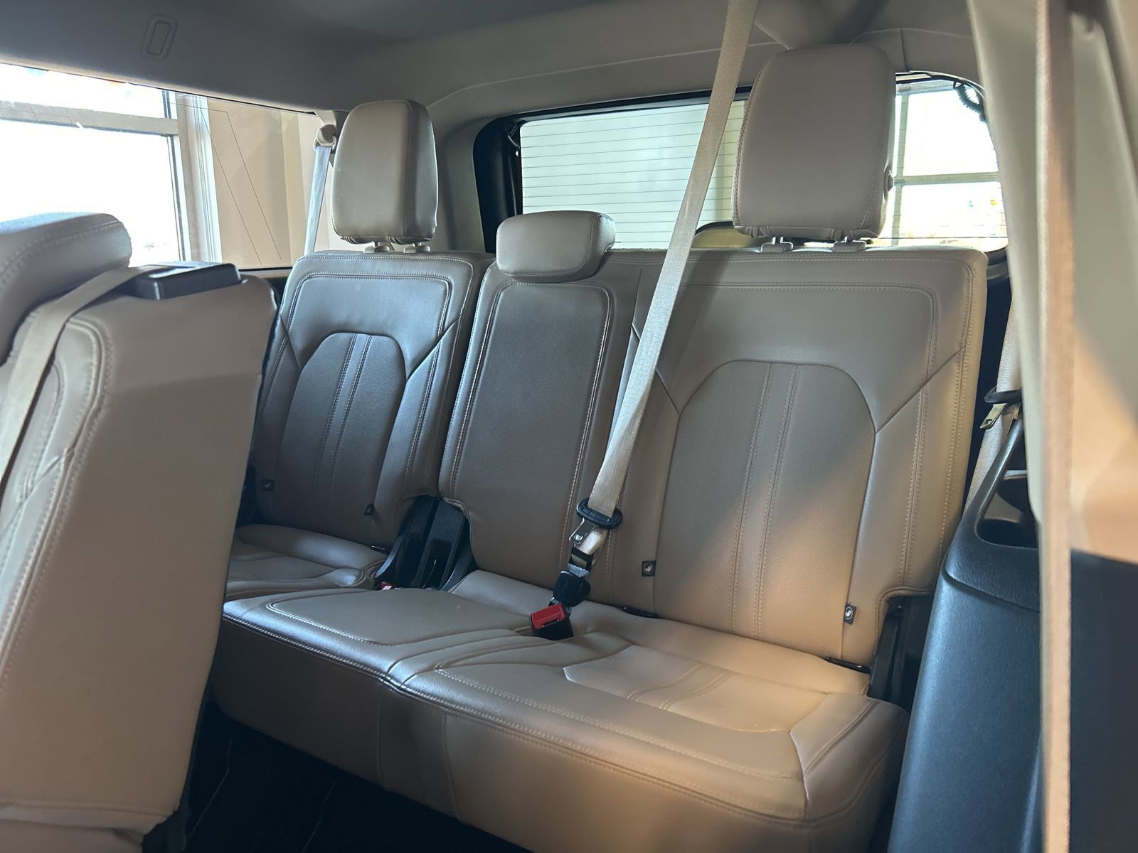 Used 2024 Ford Expedition Max Limited image 14